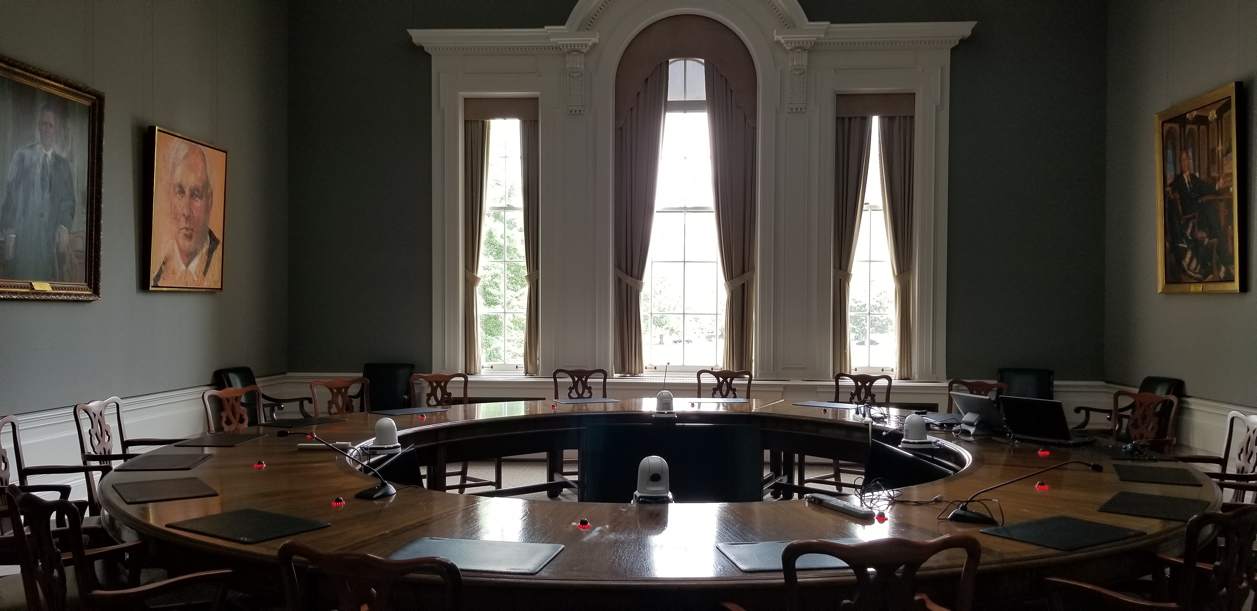 Governing Council Board Room, Interior